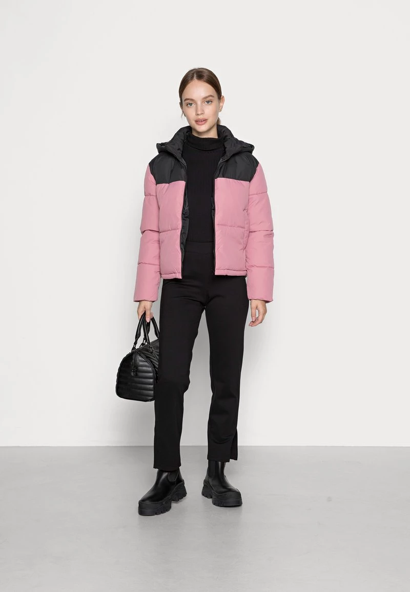 Blitzangebot 😀 ONLY Petite Damen ONLSANDRA SHORT JACKET - Winterjacke - Black/rose 🌟 – Bild 2