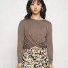 Blitzangebot ⌛ ONLY Petite Damen ONLFREE LIFE TWIST - Langarmshirt - Walnut 💯