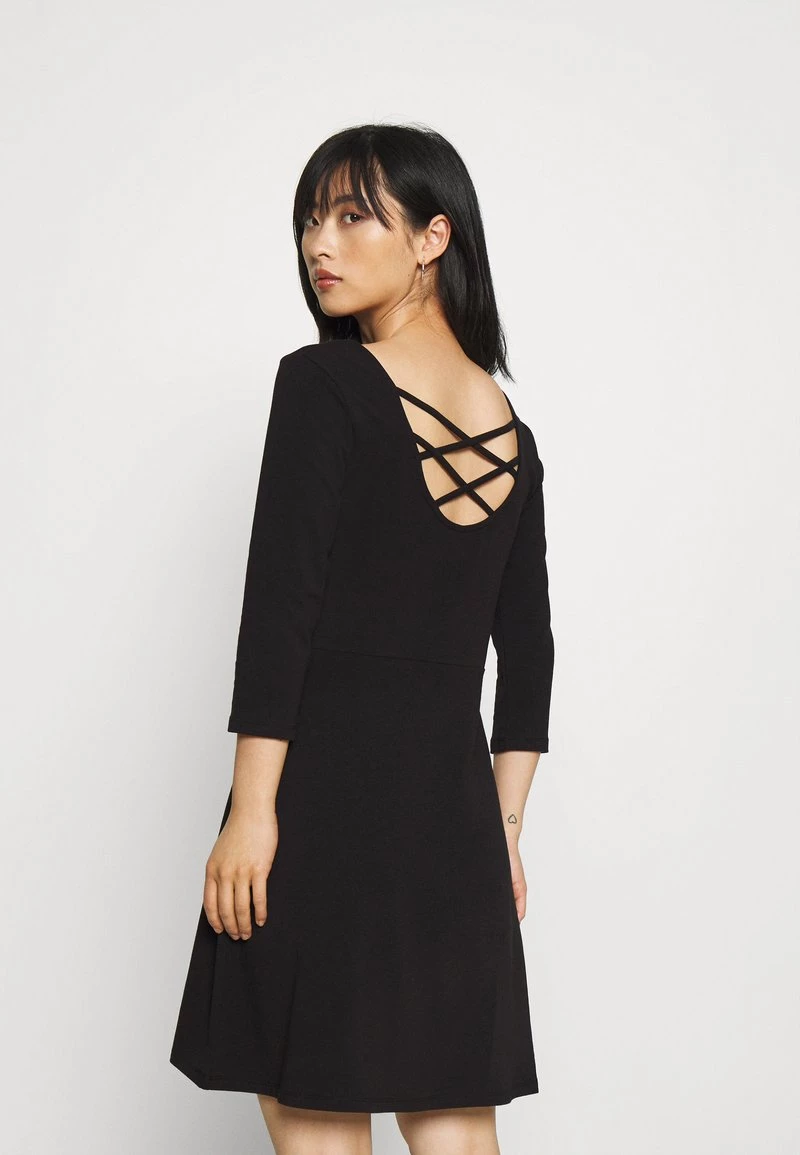 Brandneu ✔️ ONLY Petite Damen ONLLIVE LOVE SKATER 👗 DRESS - Jerseykleid - Black ⌛ – Bild 3