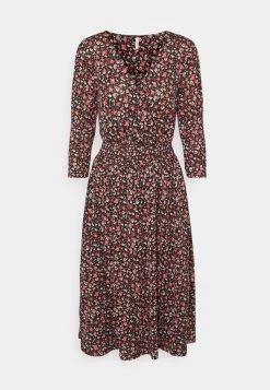 Auslauf 🔥 ONLY Petite ONLPELLA 👗 DRESS - Freizeitkleid - Black Rose Ditsy | Damen 👍