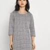 Auslauf 🤩 ONLY Petite ONLBRILLIANT CHECK 👗 DRESS - Jerseykleid - Black/cloud Dancer | Damen 🔔
