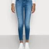 Billig 😍 ONLY Petite ONLSHAPE LIFE - 👖 Jeans Skinny Fit - Light Blue Denim | Damen 🤩