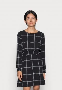 Billig 💯 ONLY Petite Damen ONLNOVA LUX 👗 DRESS - Freizeitkleid - White 😀