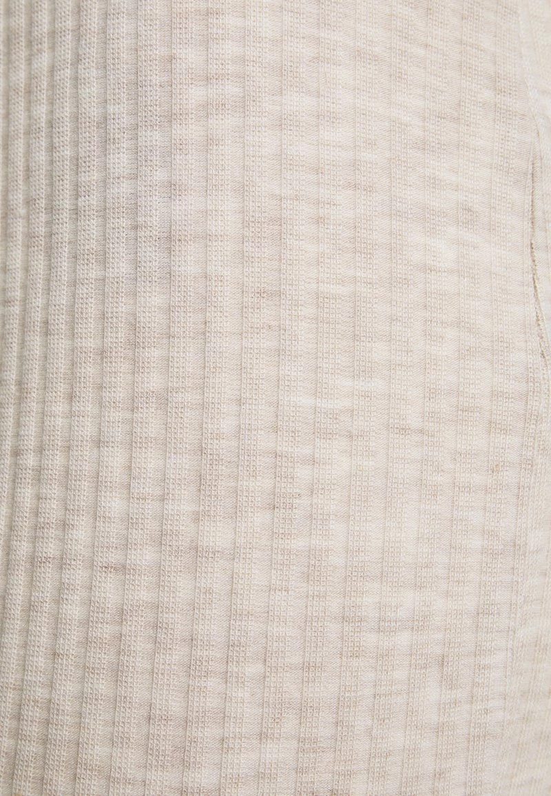 Angebote 🛒 ONLY Petite Damen ONLNELLA FLARED PANT - Stoffhose - Pumice Stone Melange 💯 – Bild 3