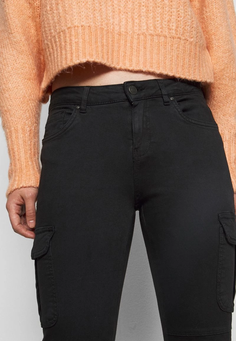 Top 10 🛒 ONLY Petite Damen ONLMISSOURI LIFE - Cargohose - Black ✨ – Bild 4