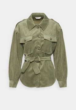 Bestes Angebot 😀 ONLY Petite ONLNINA SHORT SHACKET - Leichte Jacke - Kalamata | Damen 🧨