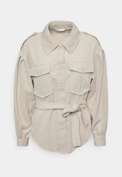 Angebote 🤩 ONLY Petite Damen ONLNINA SHACKET - Leichte Jacke - Pumice Stone 🧨