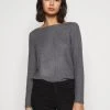 Großhandel 👍 ONLY Petite Damen ONLKALA BOAT NECK - Strickpullover - Medium Grey Melange 🥰