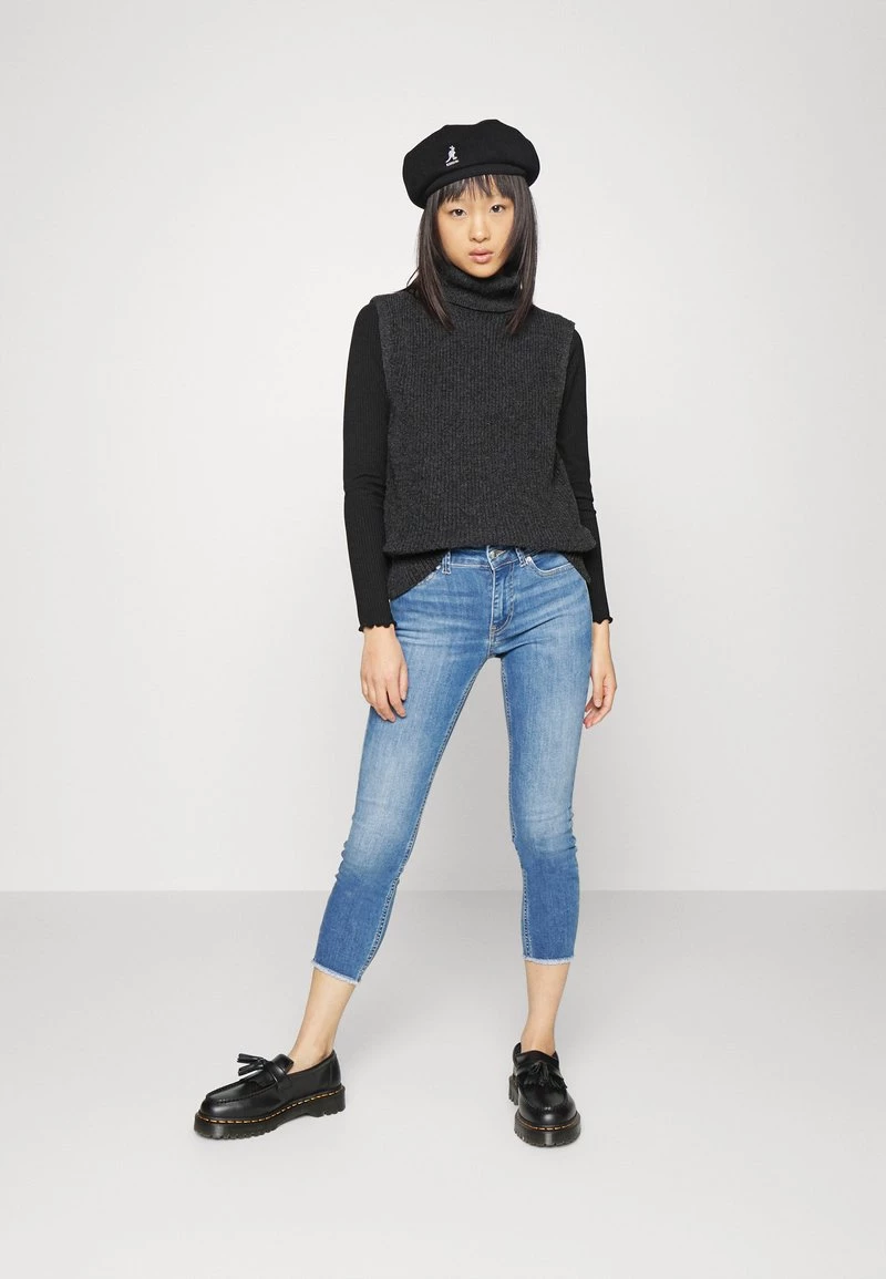 Bestes Angebot 💯 ONLY Petite Damen ONLPARIS LIFE ROLL - Strickpullover - Dark Grey Melange 👏 – Bild 2