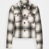 Aktion 🧨 ONLY Petite ONLLOU CHECK JACKET - Leichte Jacke - Pumice Stone/black | Damen 🔥