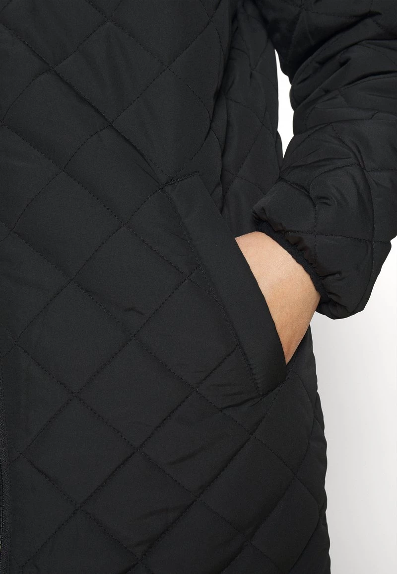 Schlussverkauf 🤩 ONLY Petite Damen ONLSANNE QUILTED LONG JACKET - Klassischer Mantel - Black ⌛ – Bild 5