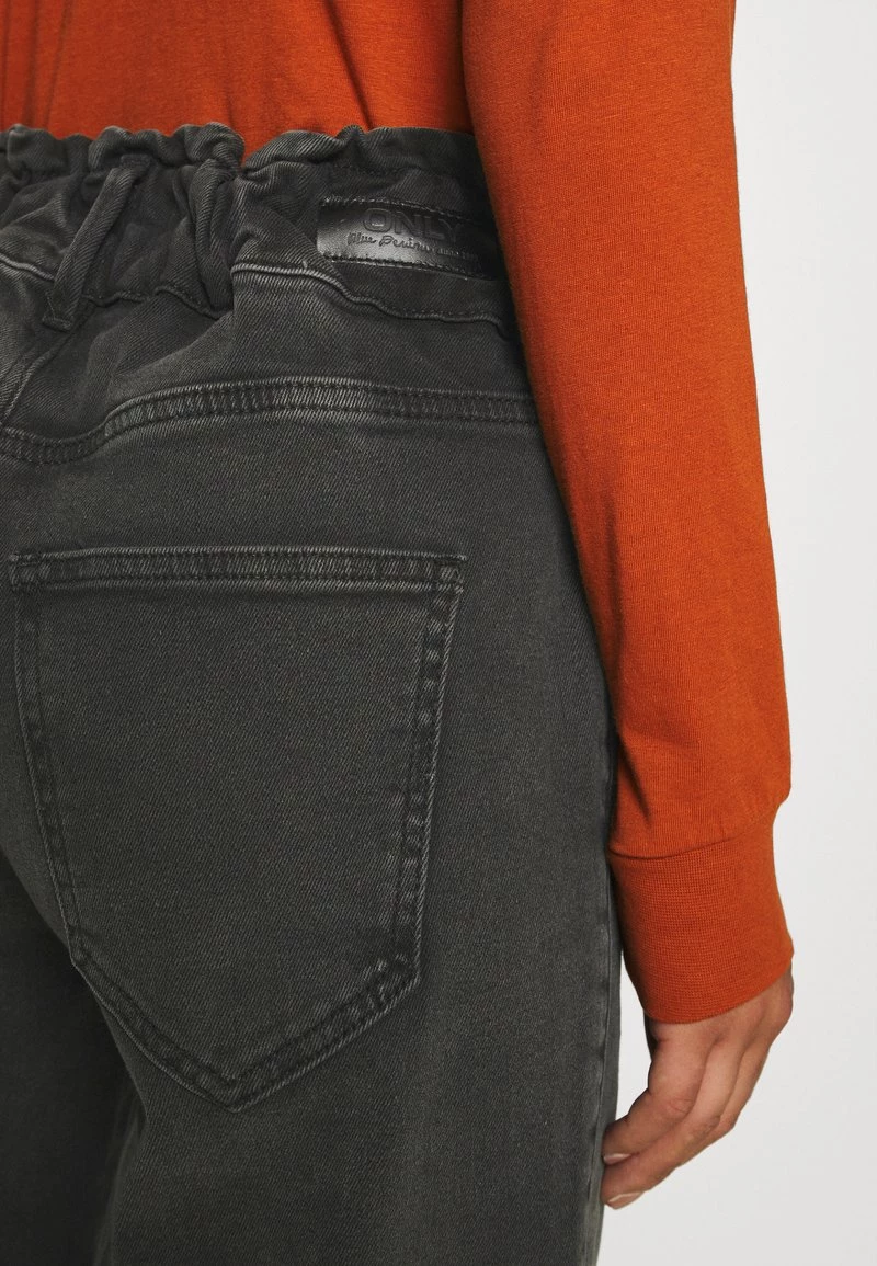Blitzangebot ❤️ ONLY Petite Damen ONLINC CARROT - 👖 Jeans Relaxed Fit - Black Denim ✨ – Bild 4