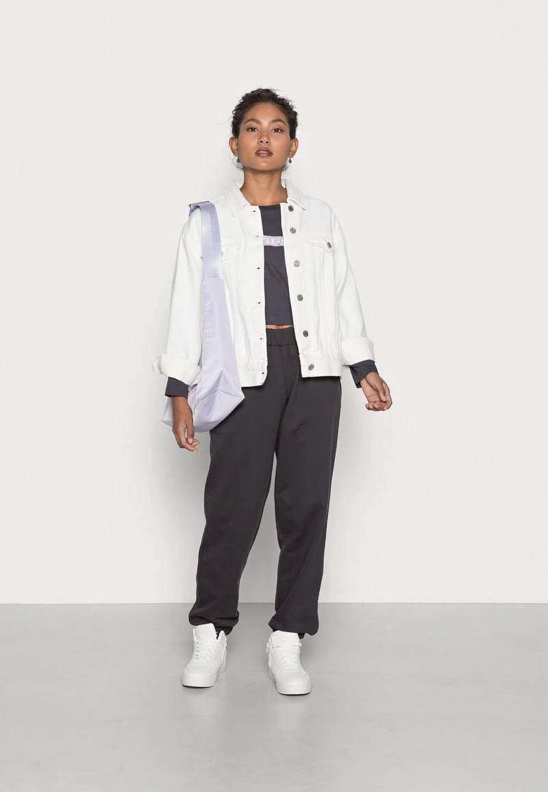 Bestes Angebot 🤩 ONLY Petite Damen ONLHAZEL PANTS - Jogginghose - Phantom 😀 – Bild 2