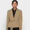 Angebote 🤩 ONLY Petite Damen ONLJELENE ELLY LIFE BELT - Blazer - Elmwood ❤️