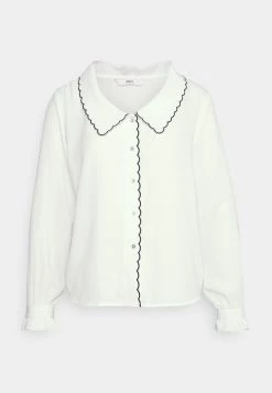 Bestes Angebot ✨ ONLY Petite Damen ONLGABRIELLA SCALLOP - Hemdbluse - Cloud Dancer ⭐