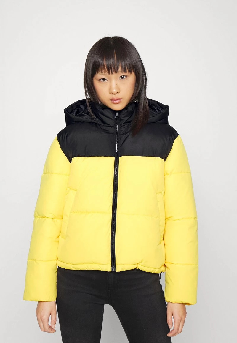 Besorgen 😍 ONLY Petite Damen ONLSANDRA SHORT JACKET - Winterjacke - Black/yellow 🌟
