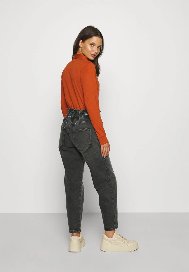 Blitzangebot ❤️ ONLY Petite Damen ONLINC CARROT - 👖 Jeans Relaxed Fit - Black Denim ✨ – Bild 3