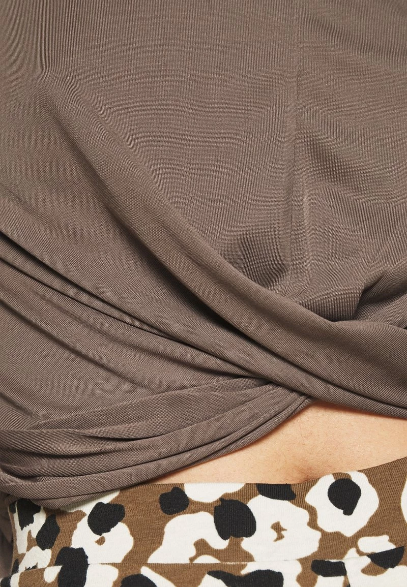 Blitzangebot ⌛ ONLY Petite Damen ONLFREE LIFE TWIST - Langarmshirt - Walnut 💯 – Bild 5