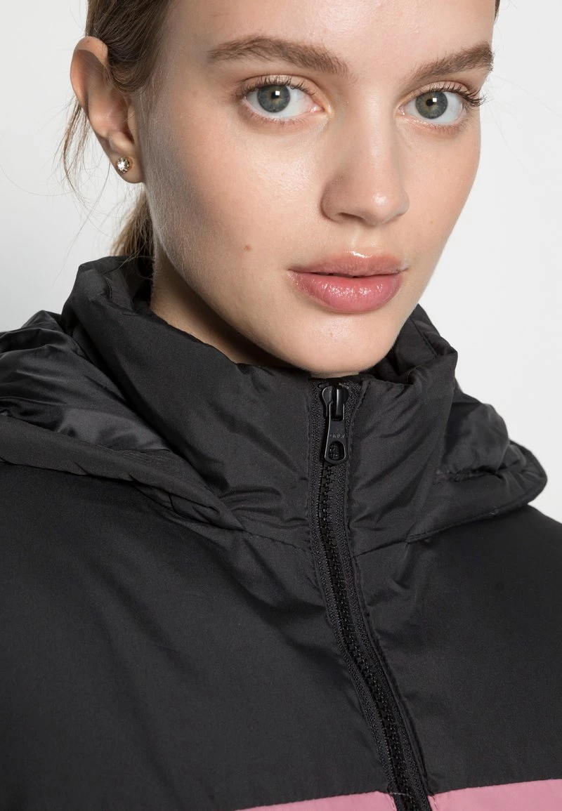 Blitzangebot 😀 ONLY Petite Damen ONLSANDRA SHORT JACKET - Winterjacke - Black/rose 🌟 – Bild 5