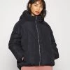 Angebote 🎉 ONLY Petite Damen ONLALINA PUFFER PETIT - Winterjacke - Black 🤩