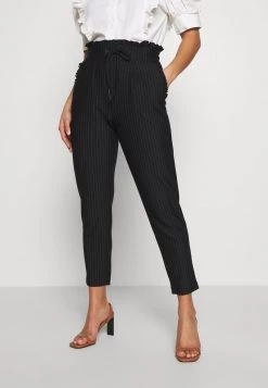 Am billigsten 😀 ONLY Petite Damen ONLPOPTRASH CLASSI PINSTRIPE FRILL - Stoffhose - Black 😉