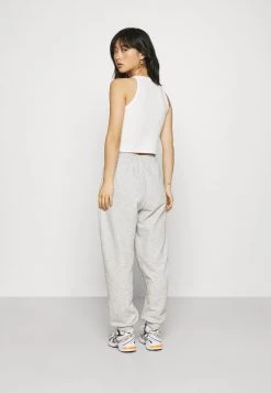 Top 10 😉 ONLY Petite Damen ONLFEEL LIFE NEW PANT - Jogginghose - Light Grey Melange ✔️