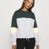 Brandneu 👍 ONLY Petite Damen ONLINC EVERY STRING O-NECKBLOCK - Sweatshirt - Light Grey Melange/mallard Green 🎁