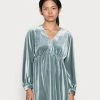 Großhandel 🎁 ONLY Petite Damen ONLESME LIFE VELOUR 👗 DRESS - Cocktailkleid/festliches Kleid - Stormy Sea 😉